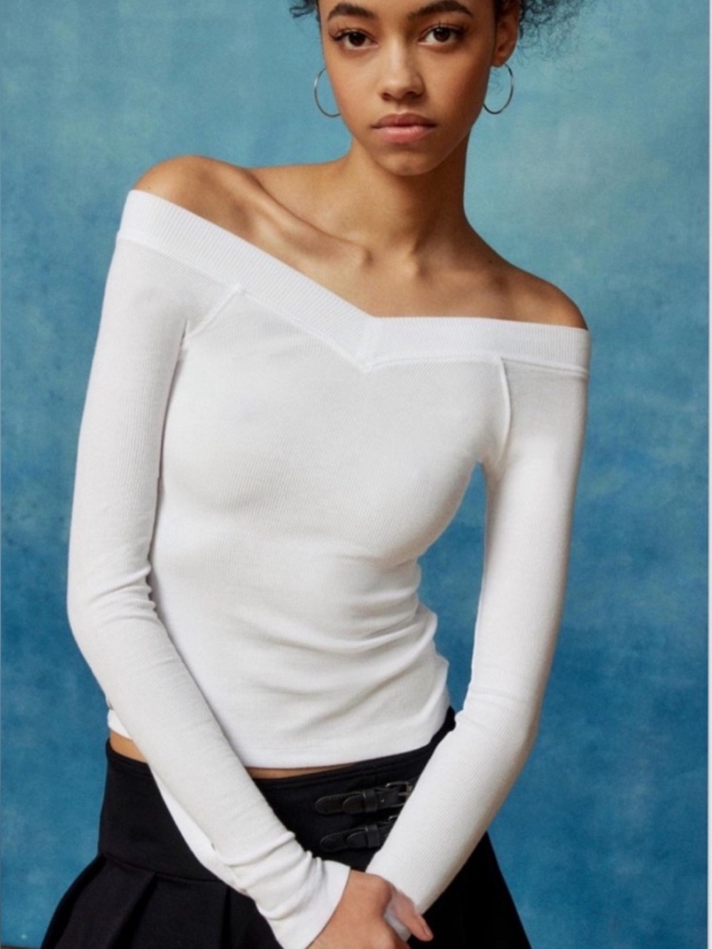 Urban Outfitters BDG Shannen Slinky V-Neck Off-The-Shoulder Long Sleeve Tee